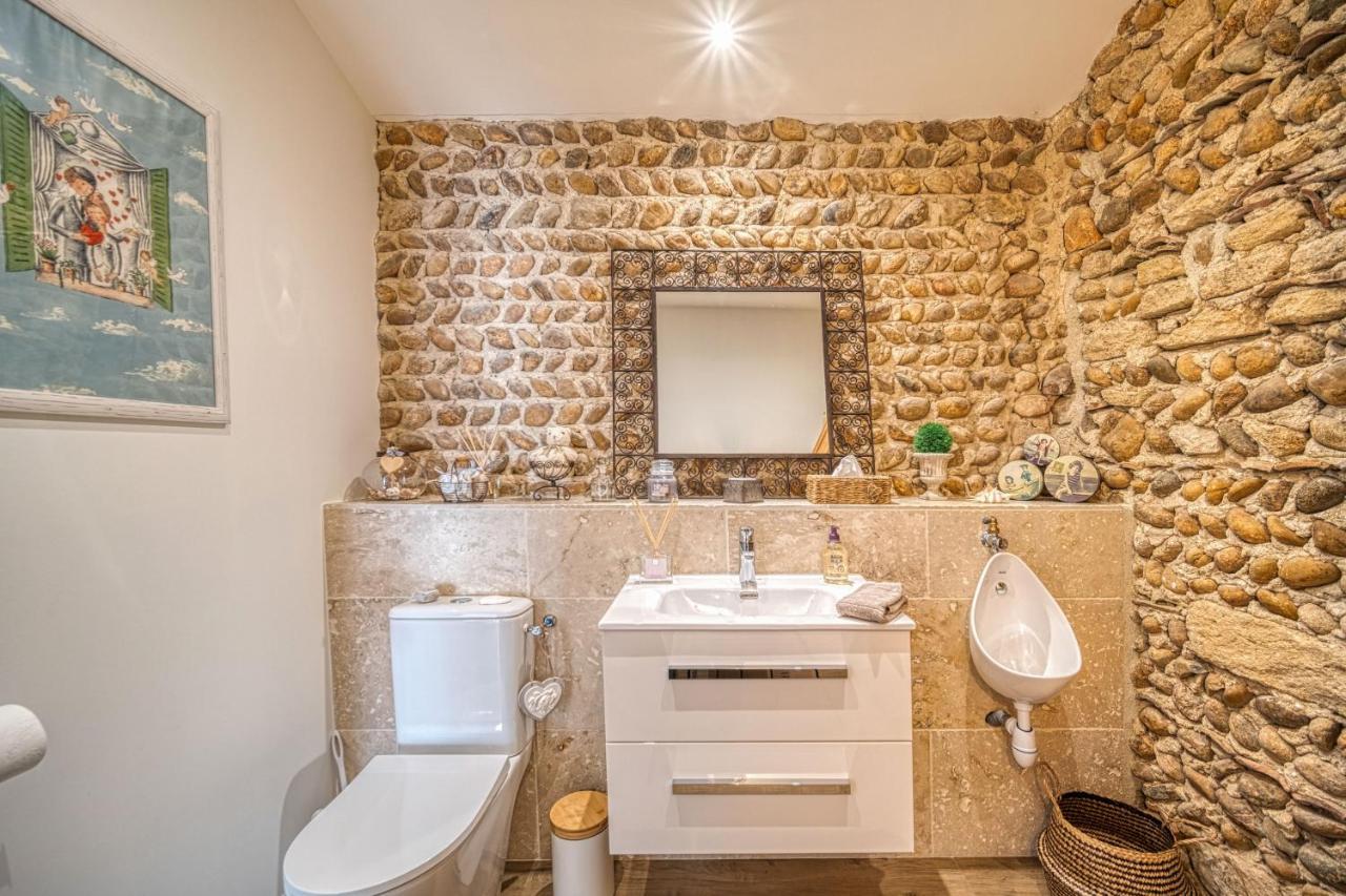Le Vieux Platane Villa Malissard Luaran gambar
